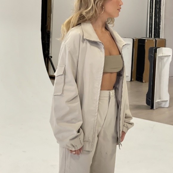 Djerf Avenue - Picture 4 of 5